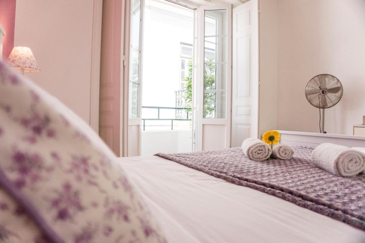 Lalitana Townhouse Hotel Lagos Bagian luar foto
