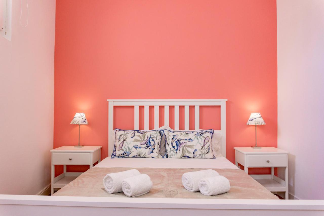 Lalitana Townhouse Hotel Lagos Bagian luar foto